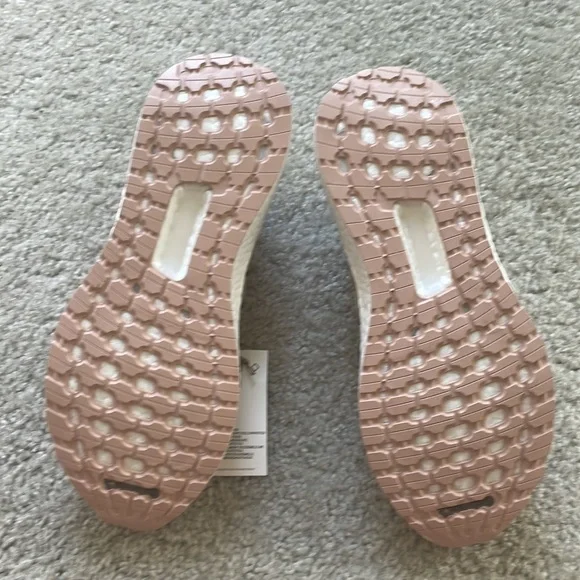 Adidas Ultraboost 19.5 DNA Ash Pearl 8 - Picture 4 of 6